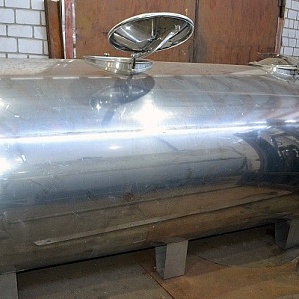 Ёмкость нержавеющая 400 литров 350х1200х960 мм 0.4 м3